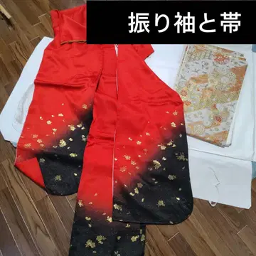 빨강, 검정, 금색의 멋진 후리소데 오비 포함 성인식