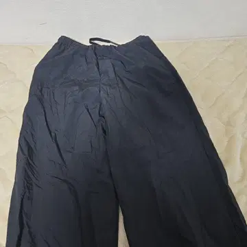 나곤스탠스 나일론 팬츠