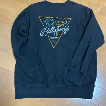 Billabong 블랙 긴팔 트레이닝복