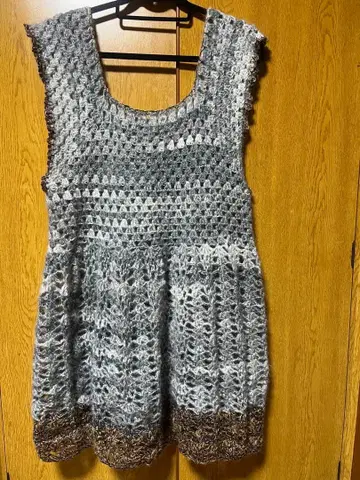 니트 슬리브리스 튜닉 그레이 계열