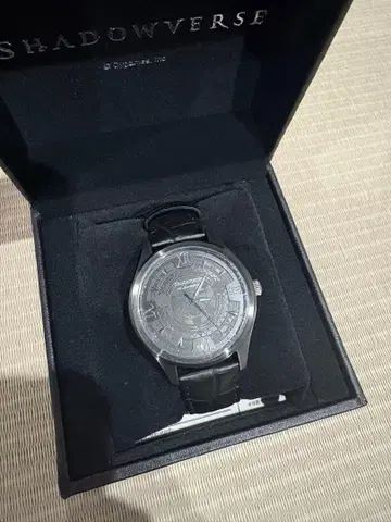 쉐도우버스 1주년 기념 손목시계