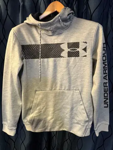 Under Armour 그레이 후드티