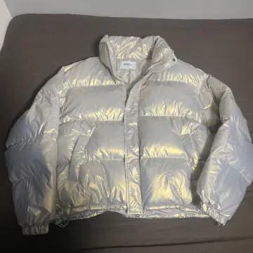 Ko'z 실버 숏 기장 남성용 다운 자켓
