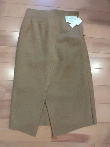 그레디 브릴리언트 타이트 스커트