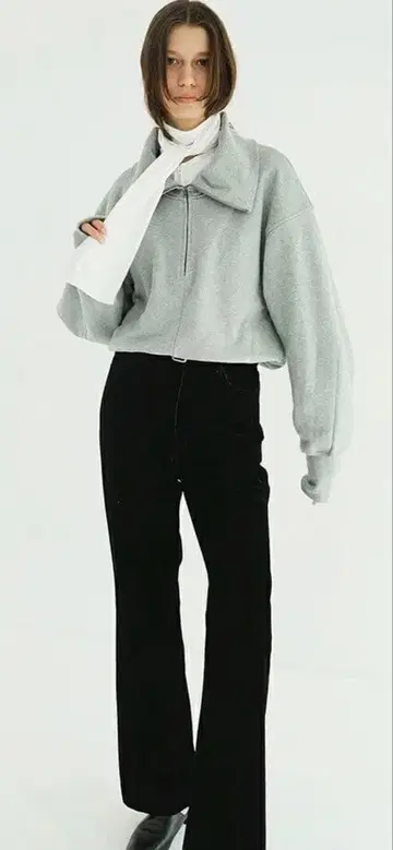 CLANE 새상품급 그레이 집업 맨투맨