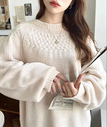 중심 케이블 짜임 니트 풀오버