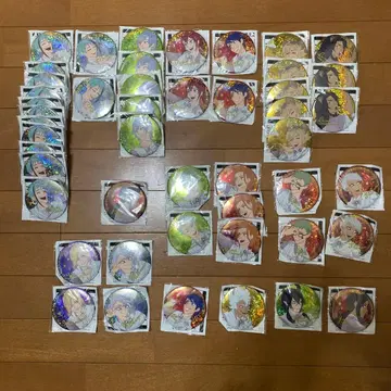 디즈니 트위스티드 원더랜드 홀로그램 캔 배지 ~Disney100