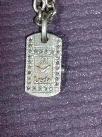 Leda 도그 택형 목걸이