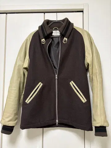 COEN 절개 소매 바시티 자켓 소가죽 M 다크 브라운 아이보리