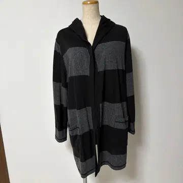 새상품급 레리안 보더 후드 니트 가디건 정품