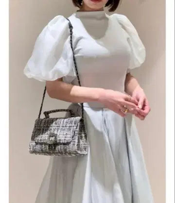 [ 새상품급 ] 볼륨 슬리브 컷 풀오버 snidel 스나이델