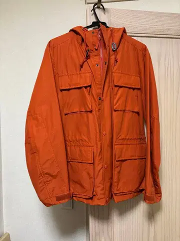 오렌지 마운틴 후드티 프론트 포켓 부착