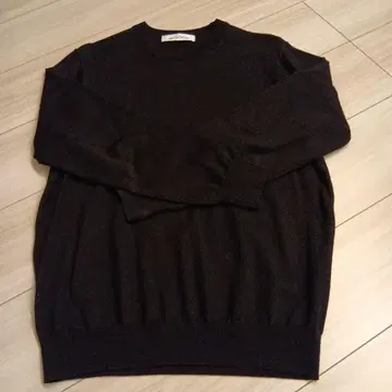 블랙 울 크루넥 스웨터