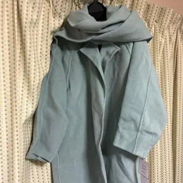 Mila Owen 그린 코트