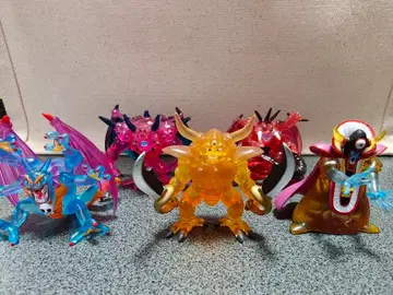 드래곤 퀘스트 크리스탈 몬스터즈 피규어 세트