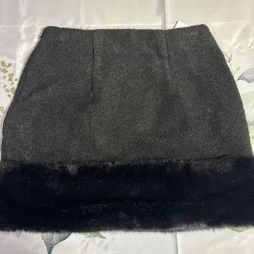 Her lip to 몽소 부클 미니 스커트 S