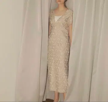 SOUAIRE 버터플라이 자카드 원피스 사콘 스즈노