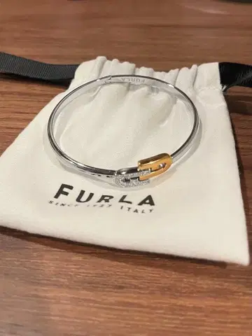 Furla 실버 골드 뱅글