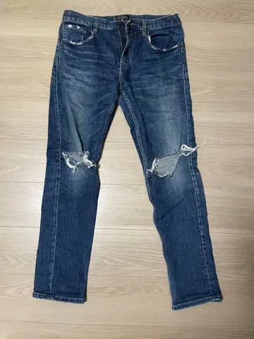 Afends 스키니 데님 무릎 데미지