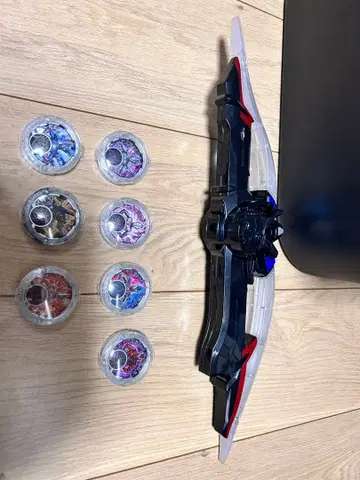 울트라맨 피규어 코인 세트