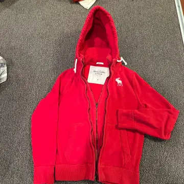 Abercrombie & Fitch 빨간색 후드티 M