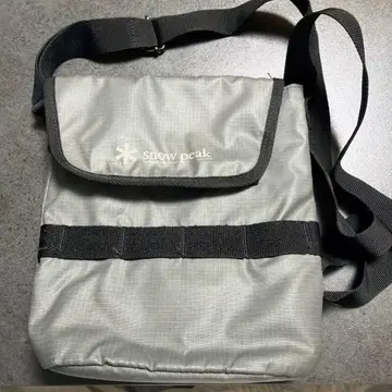 Snow Peak 그레이 숄더백