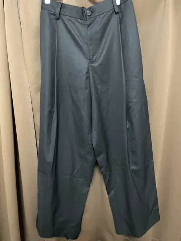 [ 정가 2.5만 ] neon sign 슬랙스 O대리점 와이드 팬츠