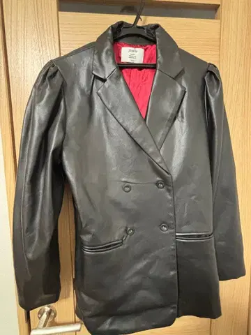 jouetie 파워숄더 더블 브레스트 자켓