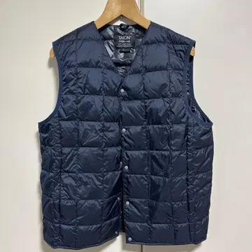 TAION 네이비 다운 베스트 L 사이즈