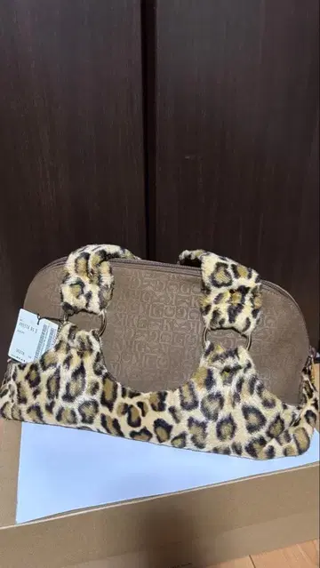 이타리야 레오파드 무늬 백