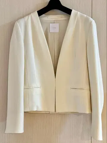 TONAL 아이보리 노카라 자켓
