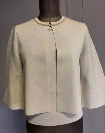 긴자 매기 [ 새상품 ] 앙상블 골드 사이즈 40