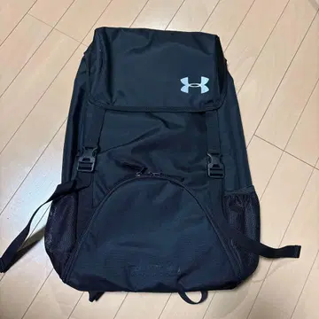 언더 아머 블랙 백팩