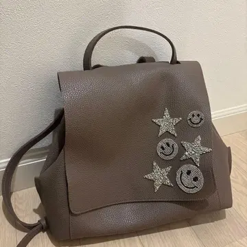 브라운 스타 스마일리 백팩