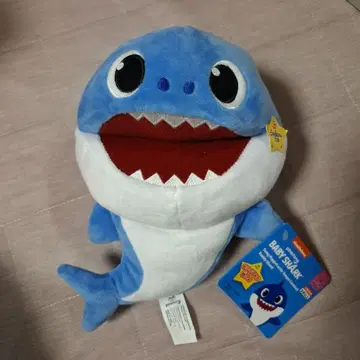 Baby Shark 노래하는 봉제 인형