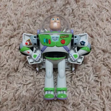 버즈 라이트이어 트랜스폼 비클