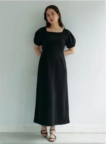 티나 조준 tina: jojun 롱 원피스 블랙 반팔