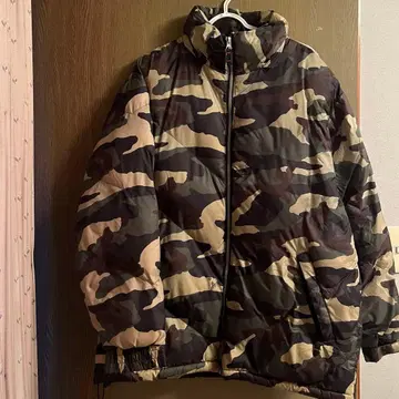 카모 패턴 다운