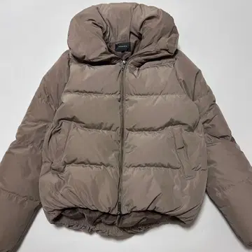 새상품급 띠어리 숏 다운 자켓 최근 베이지 S