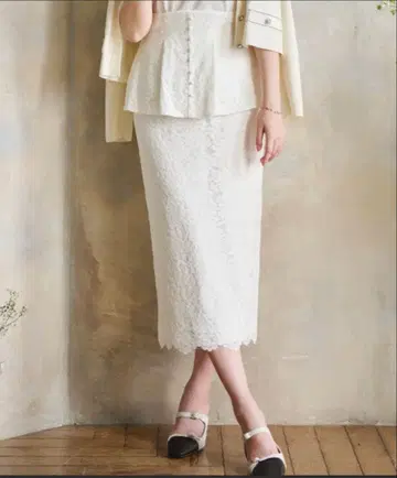 Rosa Lace Peplum Skirt 하립투 레이스 스커트