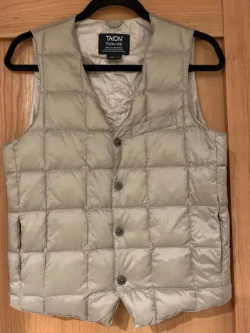 TAION 베이지 다운 베스트