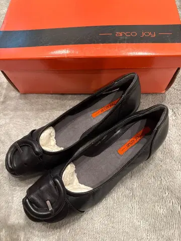 arco joy 23.5cm 블랙 펌프스