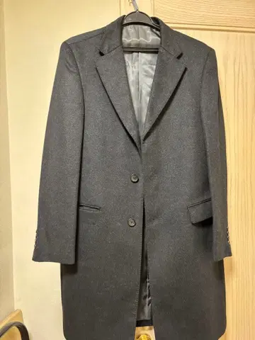 다크 그레이 체스터 코트