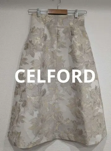 CELFORD 꽃무늬 플레어 스커트