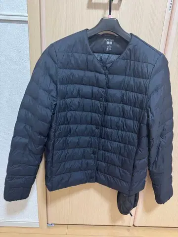 UNIQLO 퍼프틱 컴팩트 자켓 블랙