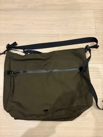 Brown Bag 코듀라 패브릭 숄더백