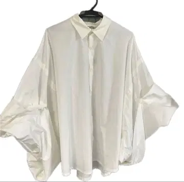 [ 새상품 미사용 ] LIMI feu 셔츠