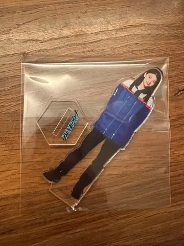 출구 나츠키 아크릴 스탠드