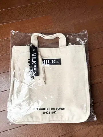 MILKFED. 토트백