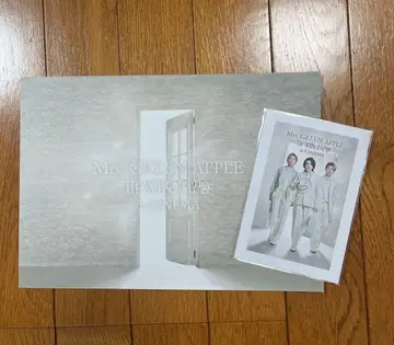 미세스 그린애플 화이트 라운지 팜플렛 엽서